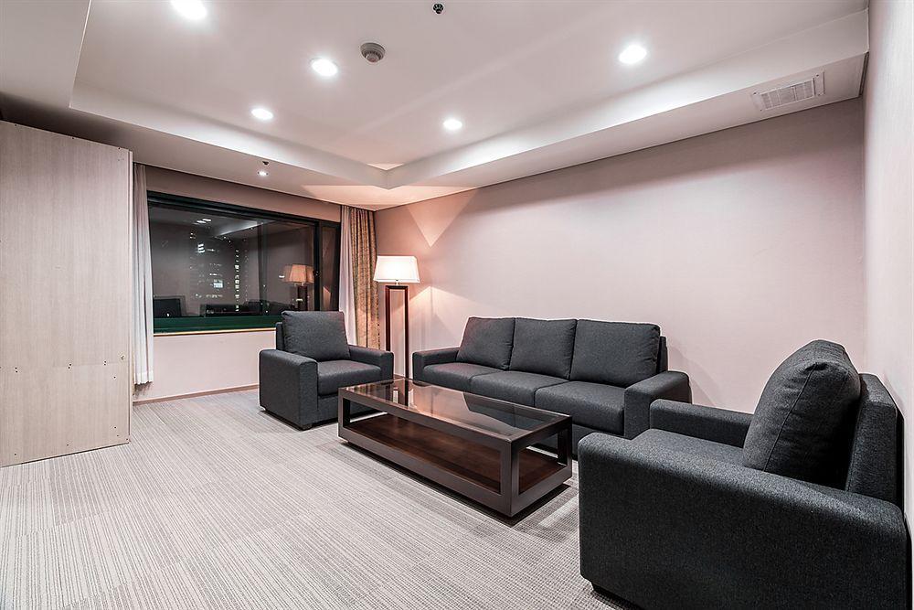 New Hilltop Hotel Сеул Экстерьер фото