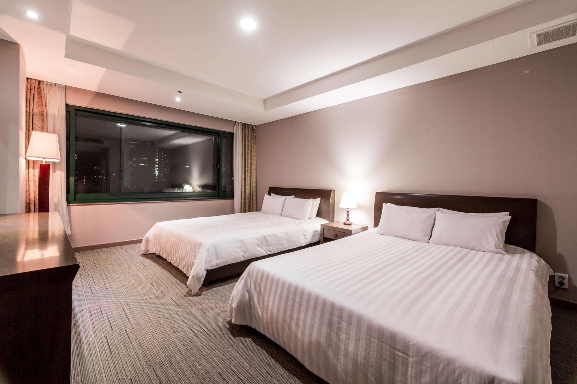 New Hilltop Hotel Сеул Экстерьер фото